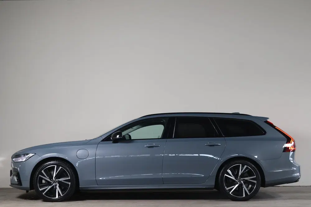 Volvo V90 2.0 T6 Plug-in hybrid AWD Plus Bright uit 2023, foto 13