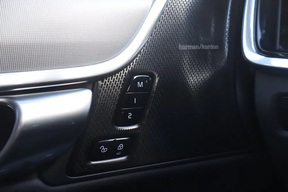 Volvo V90 2.0 T6 Plug-in hybrid AWD Plus Bright uit 2023, foto 15