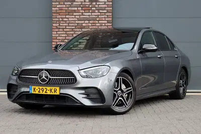 Mercedes-Benz E-Klasse 200 AMG Line uit 2021