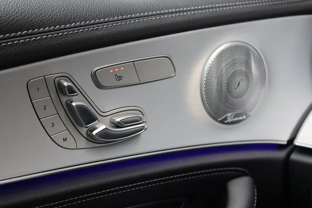 Mercedes-Benz E-Klasse 200 AMG Line uit 2021, foto 12