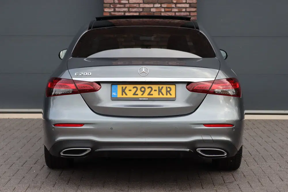 Mercedes-Benz E-Klasse 200 AMG Line uit 2021, foto 15
