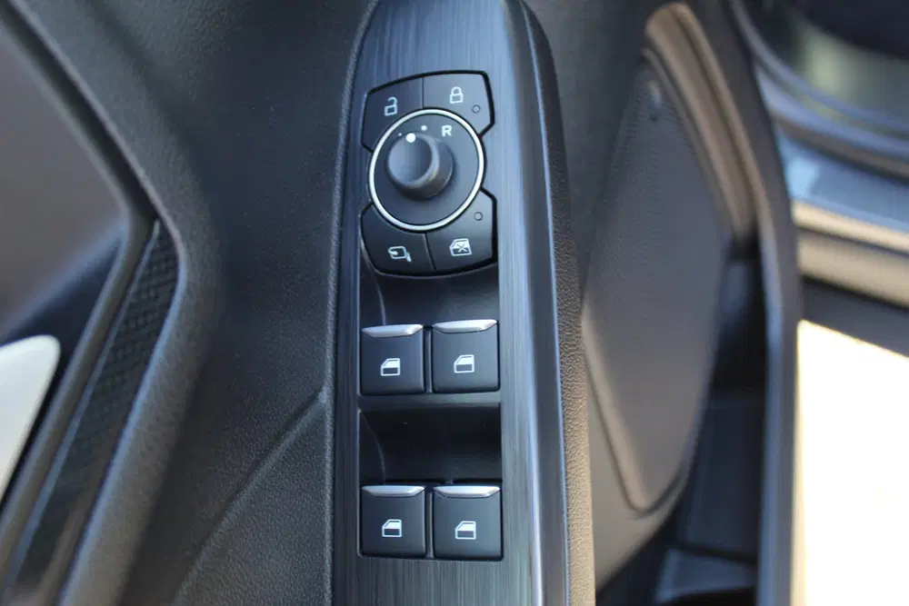 Ford Kuga 2.5-225pk PHEV ST-Line X. Hybride rijden v uit 2023, foto 6