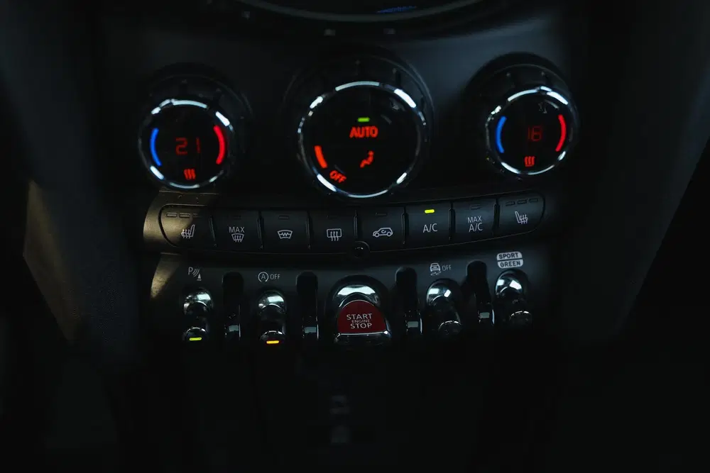Mini Hatchback Cooper S Rockingham GT Automaat uit 2024, foto 11