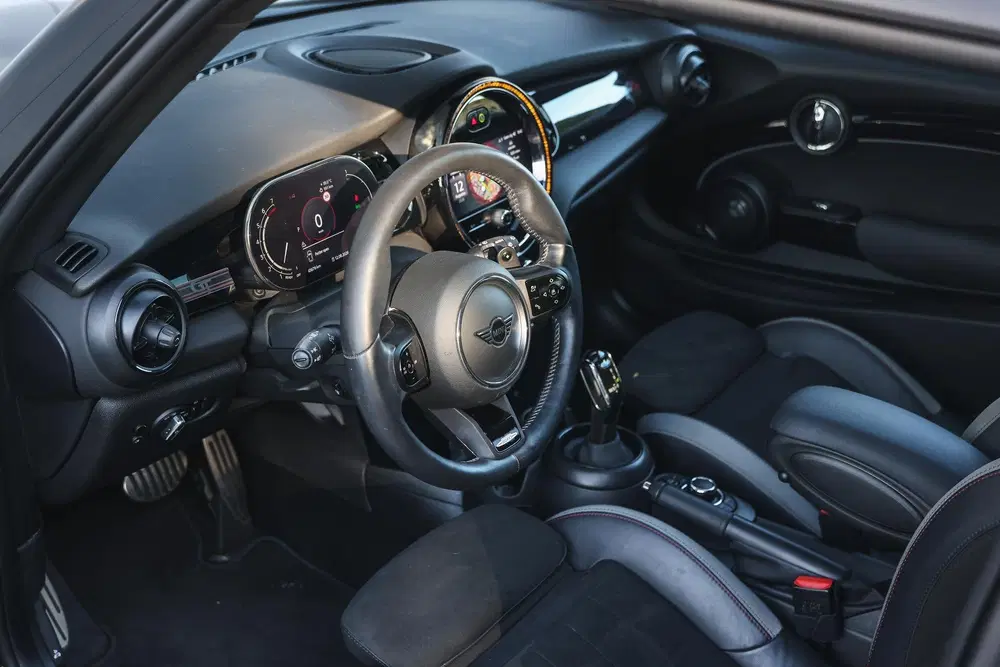 Mini Hatchback Cooper S Rockingham GT Automaat uit 2024, foto 3