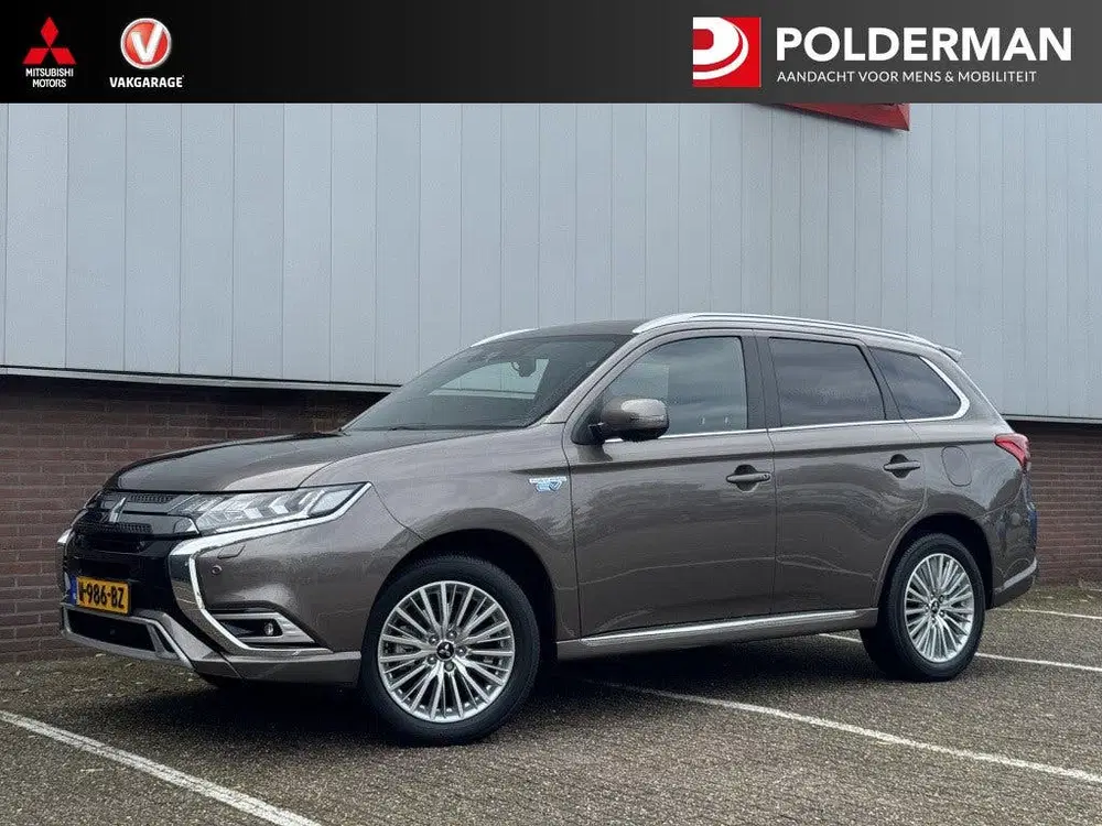 Mitsubishi Outlander 2.4 PHEV Instyle uit 2021