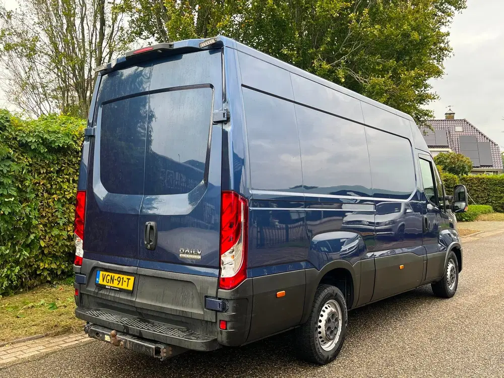 Iveco Daily 35S18 3.0 Hi Matic Autom uit 2020, foto 2