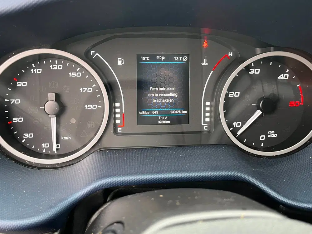 Iveco Daily 35S18 3.0 Hi Matic Autom uit 2020, foto 4