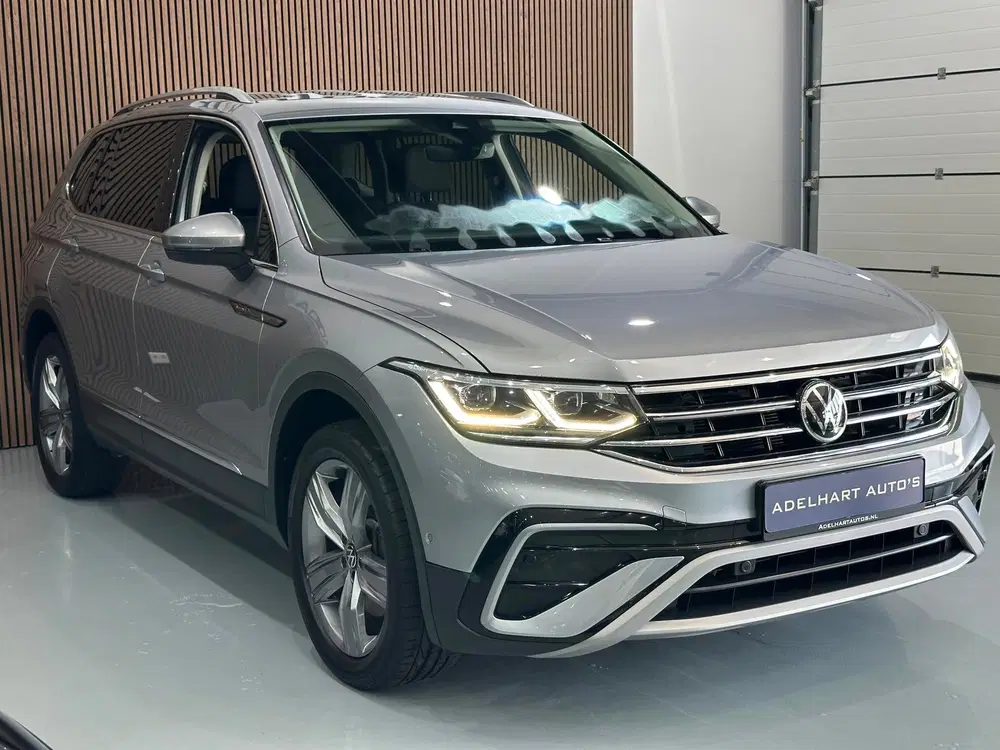 Volkswagen Tiguan Allspace 2.0 TSI Life Business 7pers Autom uit 2022, foto 4