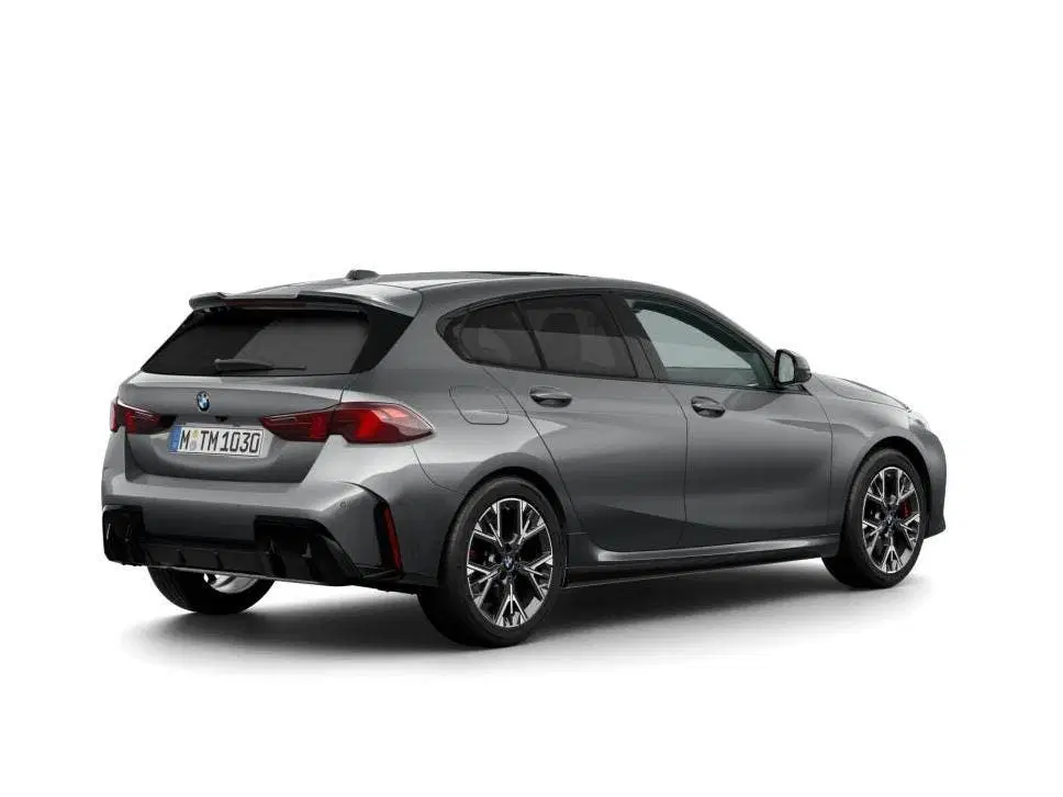 BMW 1-serie 120i M Sport Pro Pack uit 2026, foto 2
