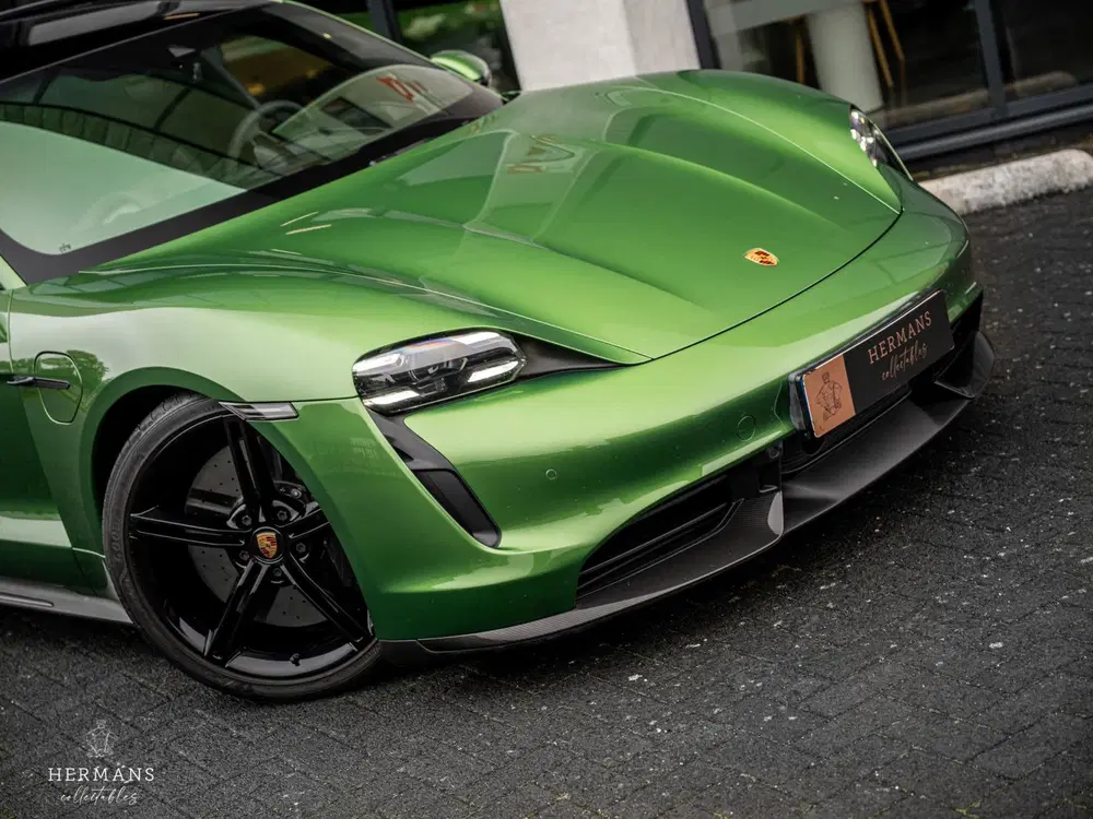 Porsche Taycan Sport Turismo Turbo S 93 kWh uit 2022, foto 2