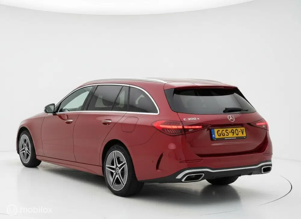 Mercedes-Benz C-Klasse Mercedes C-klasse Estate 300 e AMG Line uit 2022, foto 7