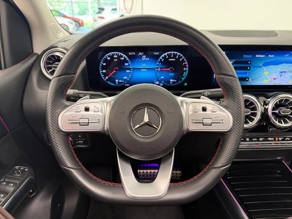 Mercedes-Benz B-Klasse 250 e AMG Premium Plus uit 2021, foto 11