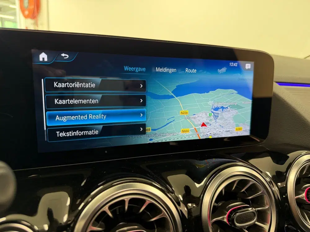 Mercedes-Benz B-Klasse 250 e AMG Premium Plus uit 2021, foto 14
