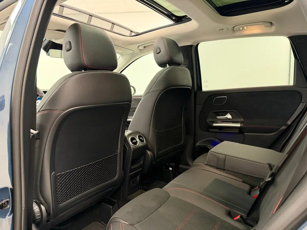 Mercedes-Benz B-Klasse 250 e AMG Premium Plus uit 2021, foto 9