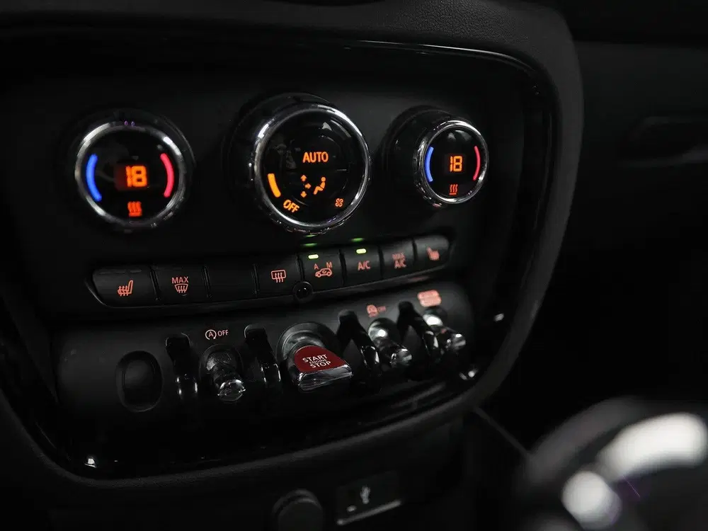 Mini Clubman 1.5 One Sport Automaat (FACELIFT uit 2019, foto 9