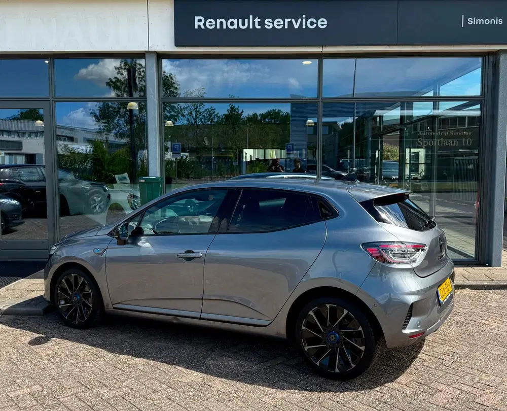 Renault Clio 1.6 E-Tech Full Hybrid 145 esprit Alpine uit 2024, foto 2