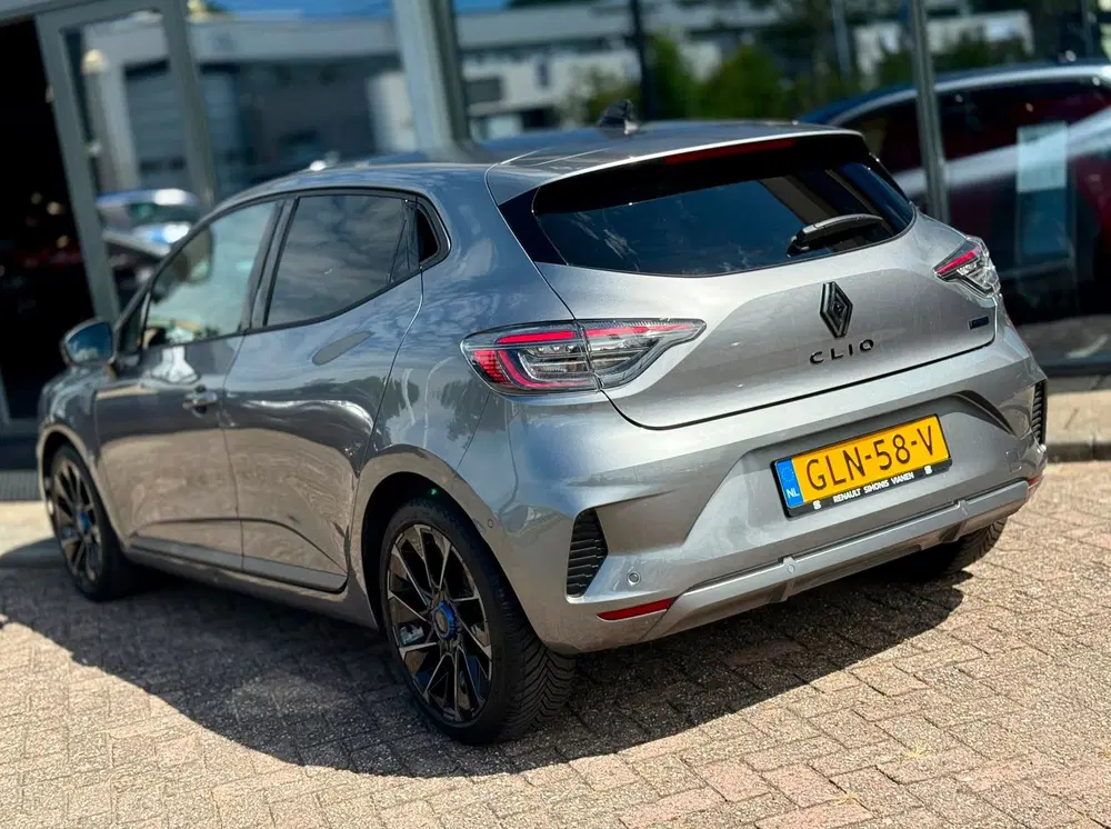 Renault Clio 1.6 E-Tech Full Hybrid 145 esprit Alpine uit 2024, foto 8