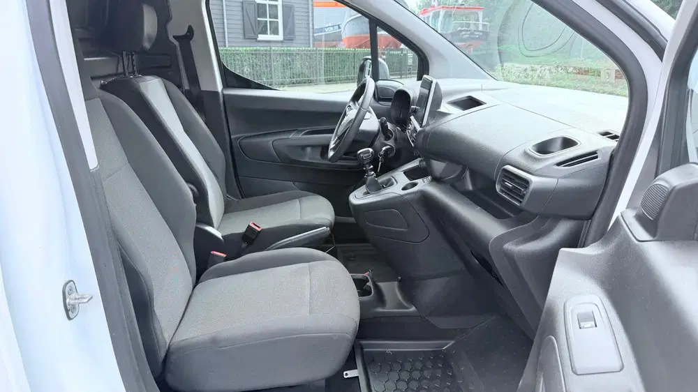 Opel Combo 1.5D L2H1 EDITION APPLE CARPLAY AIRCO uit 2022, foto 10