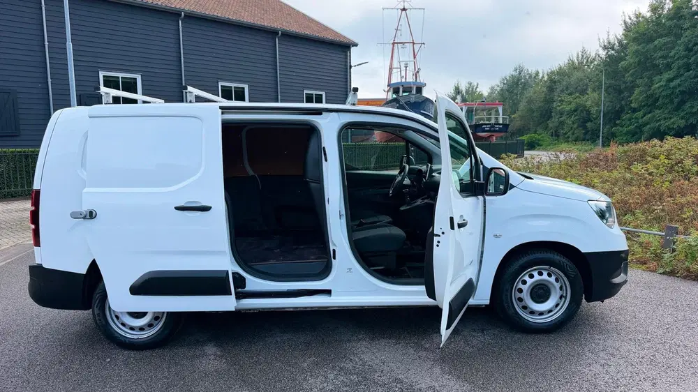 Opel Combo 1.5D L2H1 EDITION APPLE CARPLAY AIRCO uit 2022, foto 14
