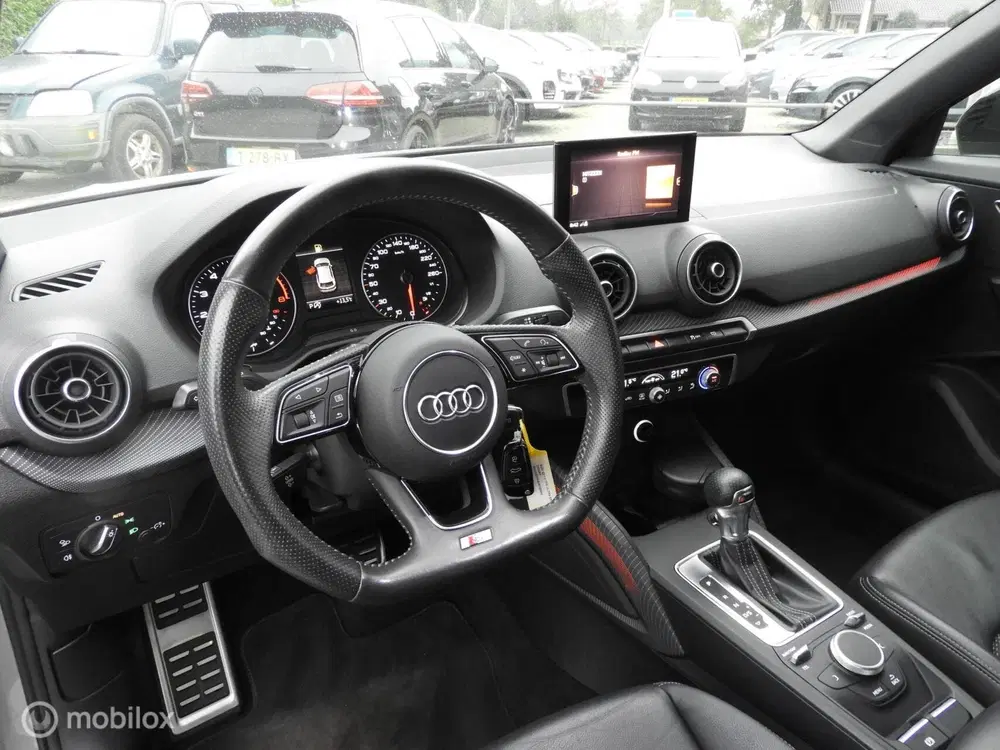 Audi Q2 30 TFSI S-Line uit 2019, foto 12
