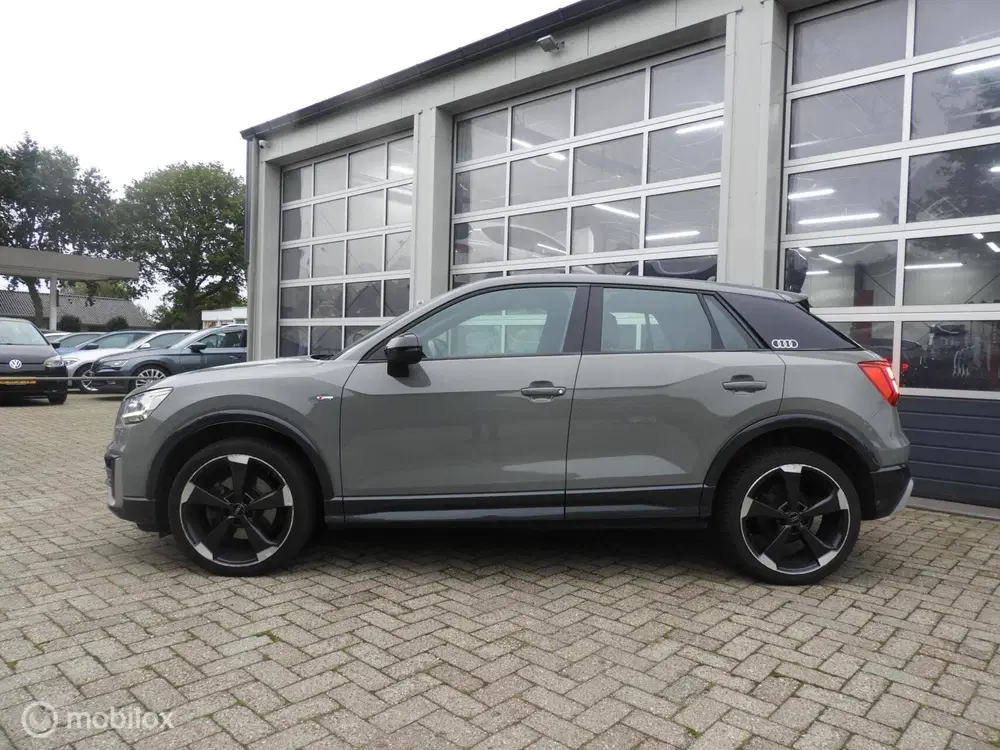 Audi Q2 30 TFSI S-Line uit 2019, foto 5