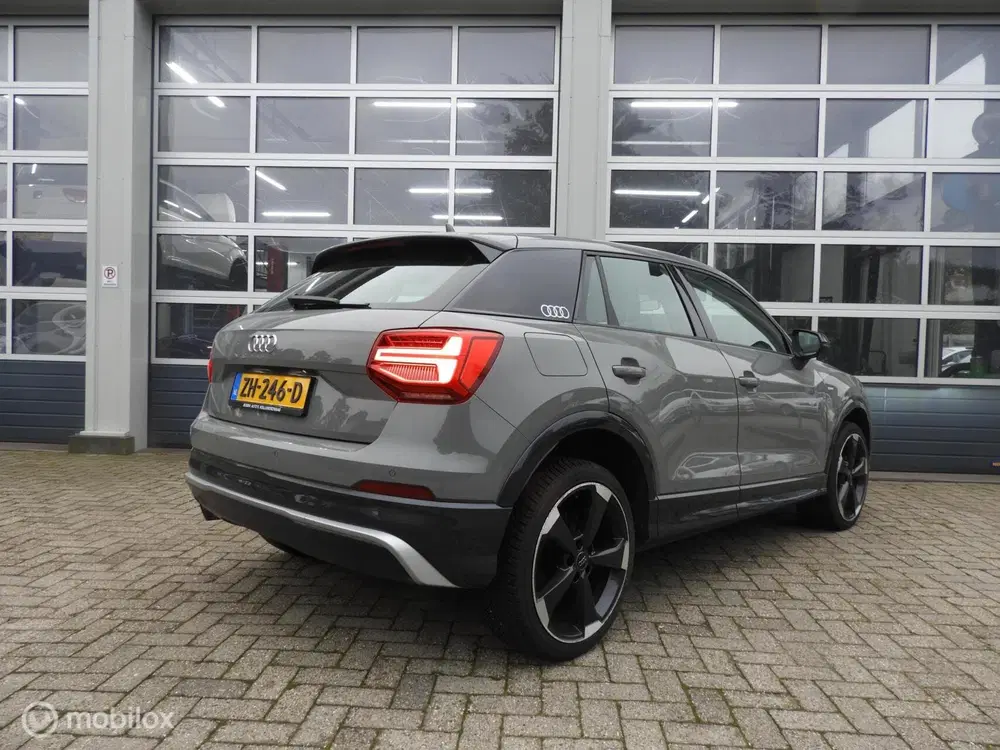 Audi Q2 30 TFSI S-Line uit 2019, foto 8