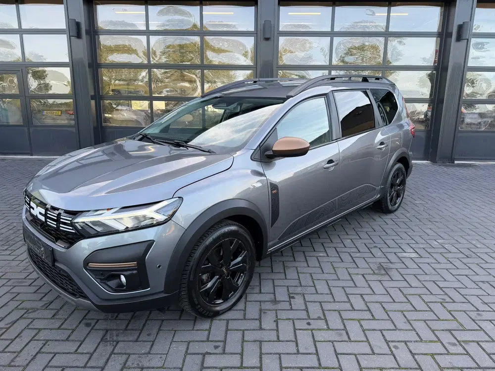 Dacia Jogger 1.6 Hybrid 140 Extreme 7p automaat (bj 202 uit 2024
