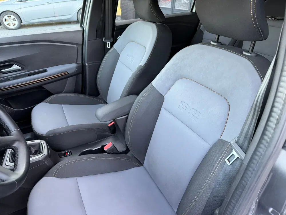 Dacia Jogger 1.6 Hybrid 140 Extreme 7p automaat (bj 202 uit 2024, foto 10