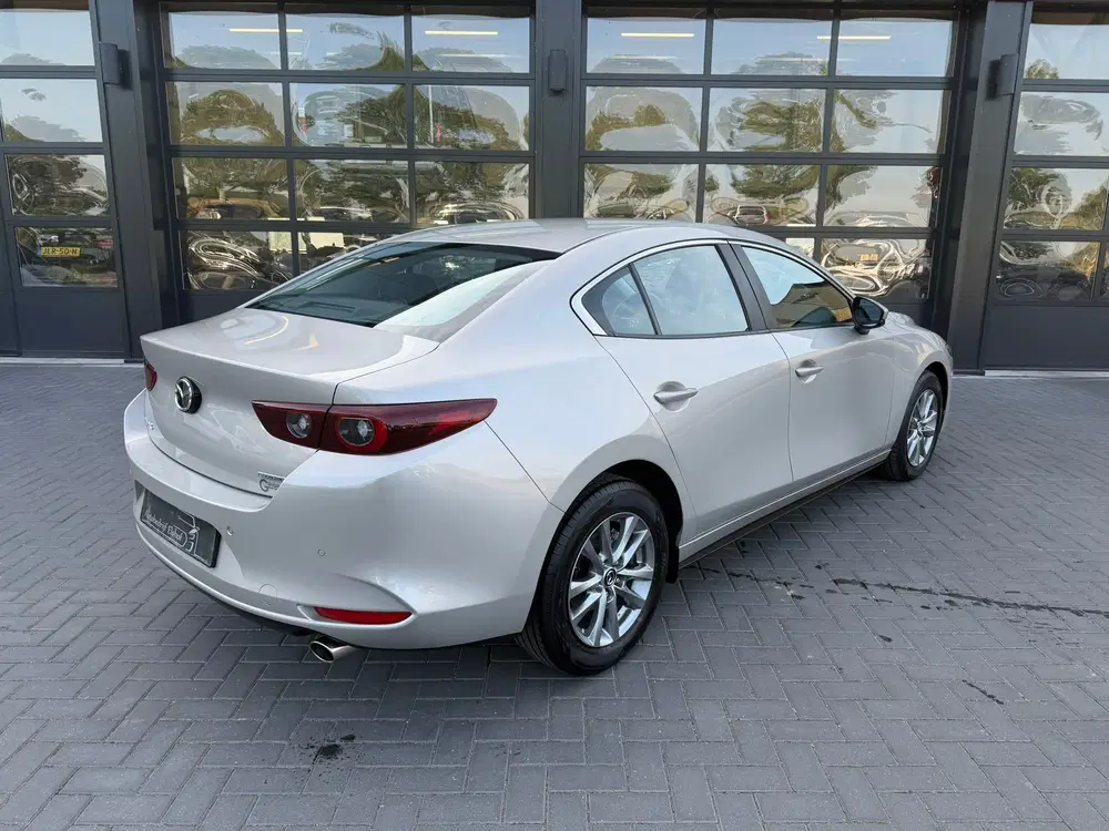 Mazda 3 2.5 e-SkyActiv-G Carplay (bj 2024) uit 2024, foto 2