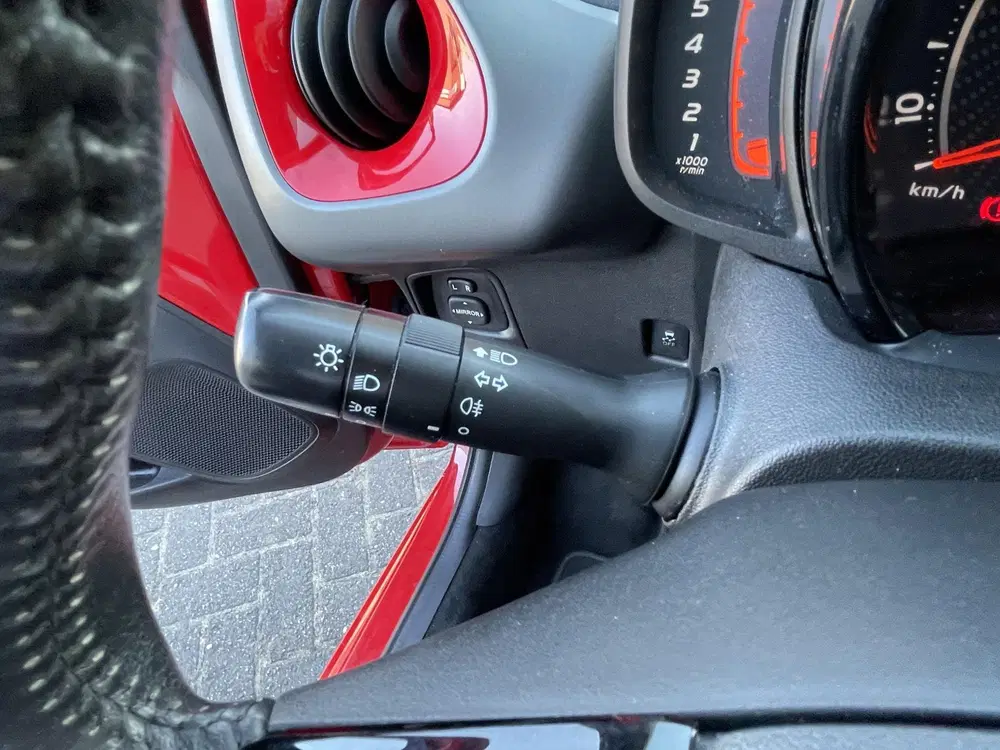 Toyota Aygo 1.0 VVT-i x-play uit 2021, foto 14