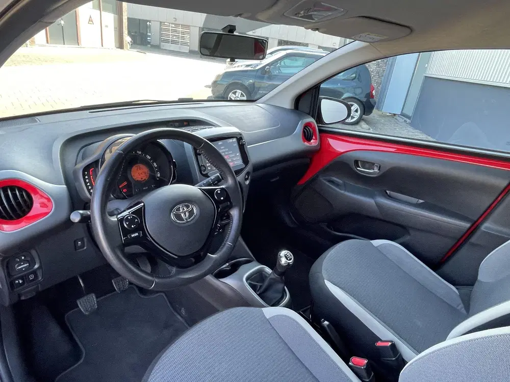 Toyota Aygo 1.0 VVT-i x-play uit 2021, foto 5