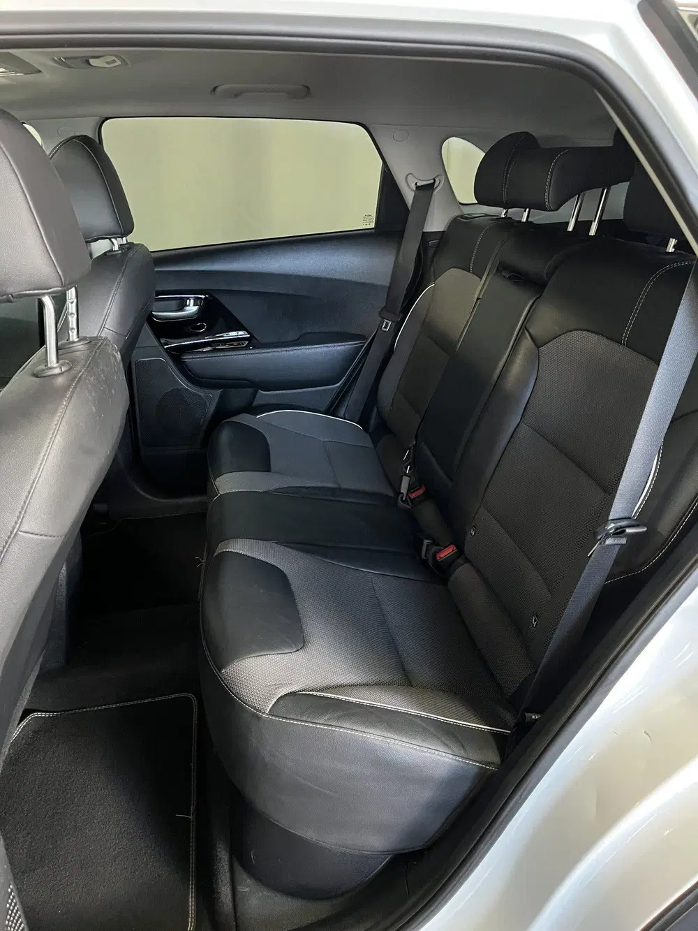 Kia Niro DynamicPlusLine 64 kWh 1E EIGN uit 2021, foto 6