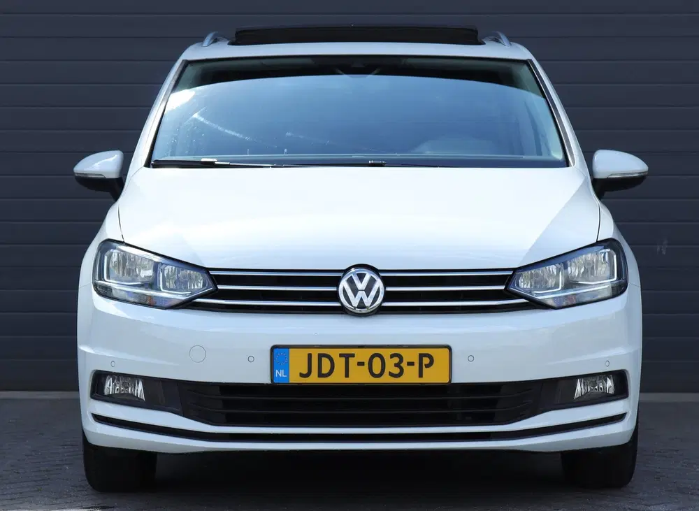 Volkswagen Touran 1.5 TSI 7 persoons uit 2019, foto 3