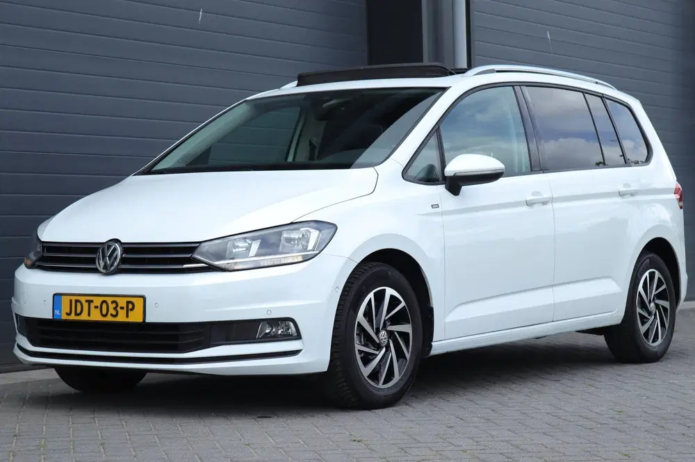 Volkswagen Touran 1.5 TSI 7 persoons uit 2019, foto 4
