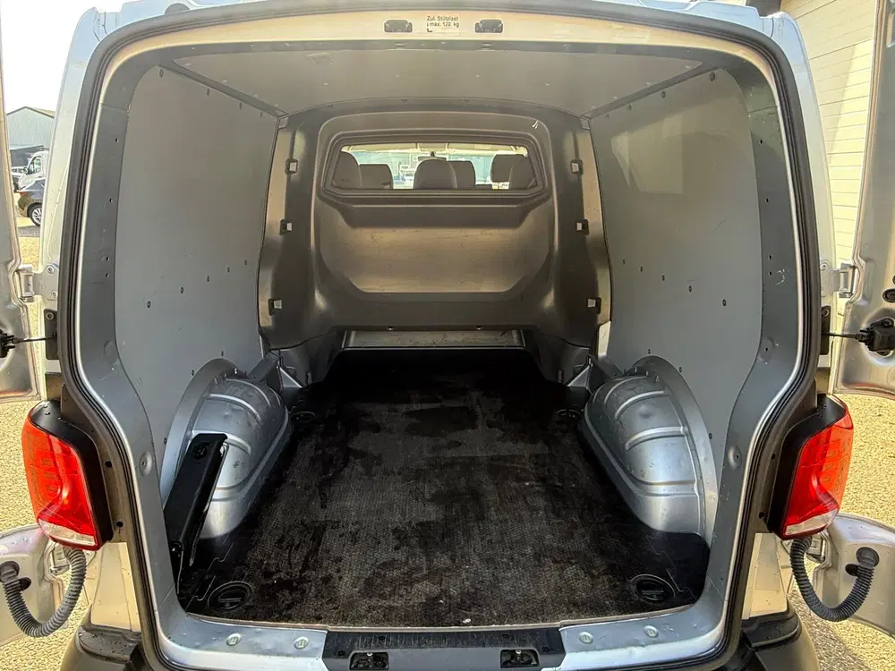 Volkswagen Transporter 2.0 TDI L2H1 30 DC Comfortline 6 pers uit 2024, foto 9
