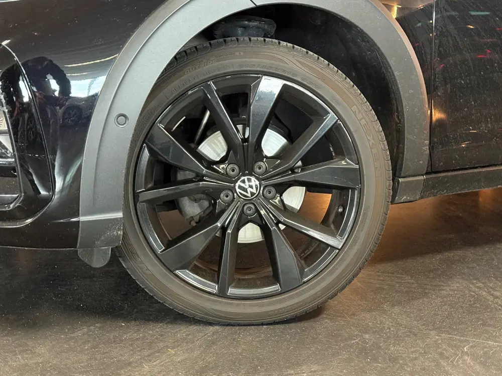 Volkswagen Taigo 1.5 TSI R-Line DSG Pano Led IQ uit 2022, foto 3