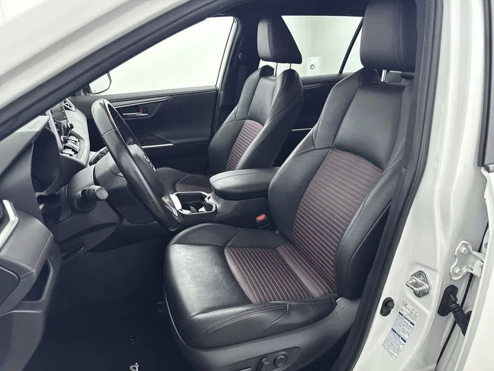 Toyota RAV 4 2.5 Plug-in Hybrid AWD Style uit 2021, foto 15