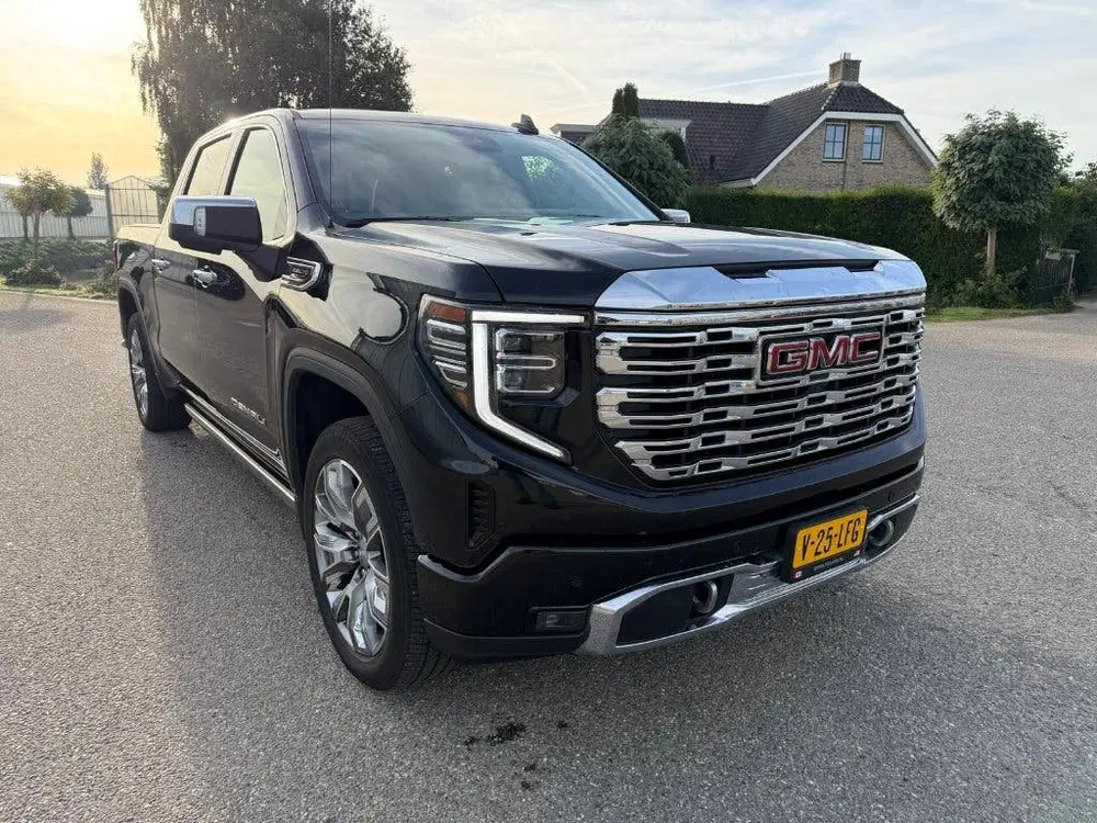GMC Sierra Denali 2024 uit 2024
