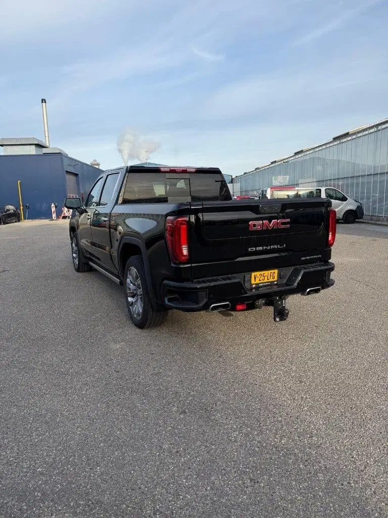 GMC Sierra Denali 2024 uit 2024, foto 5