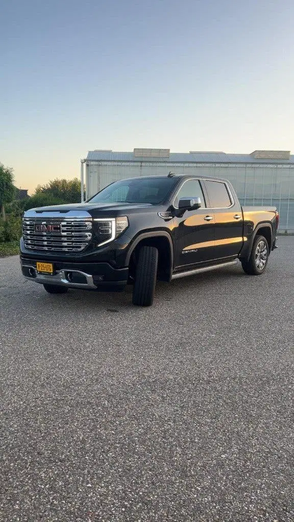 GMC Sierra Denali 2024 uit 2024, foto 9