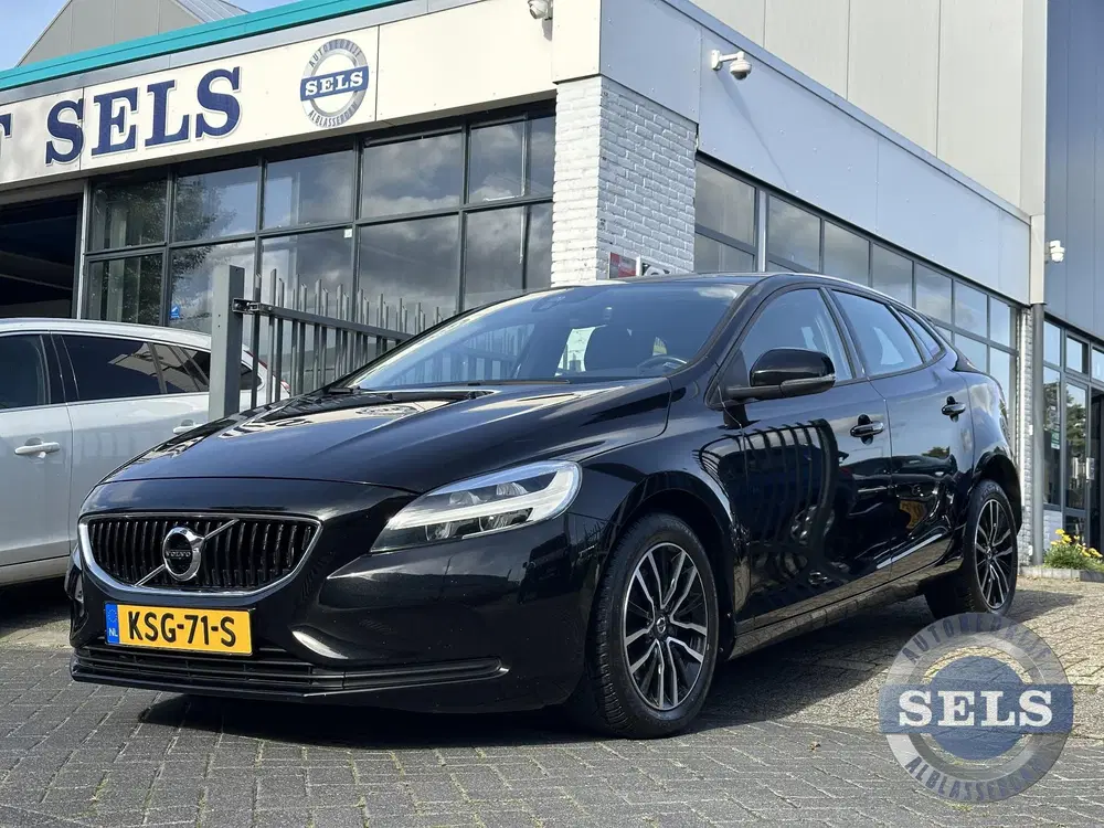 Volvo V40 2.0 T2 Edition 122PK uit 2019