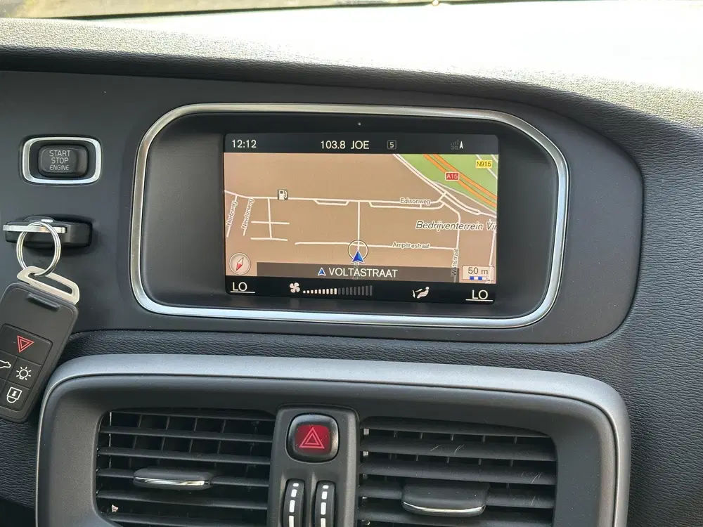 Volvo V40 2.0 T2 Edition 122PK uit 2019, foto 8