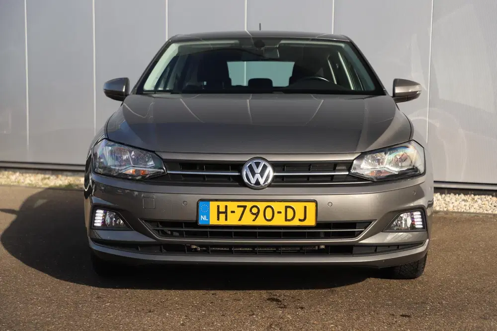 Volkswagen Polo 1.0 TSI Comfortline Business 95PK Navigati uit 2020, foto 2