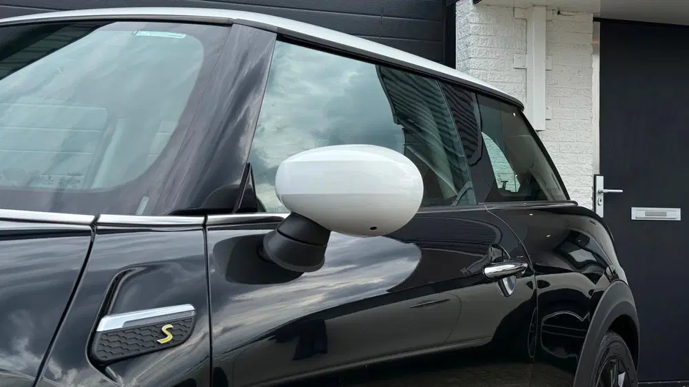 Mini Electric L33 kWh Premium uit 2022, foto 10