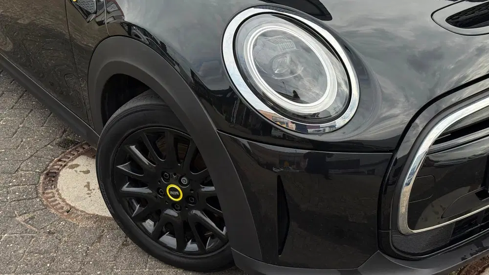 Mini Electric L33 kWh Premium uit 2022, foto 7