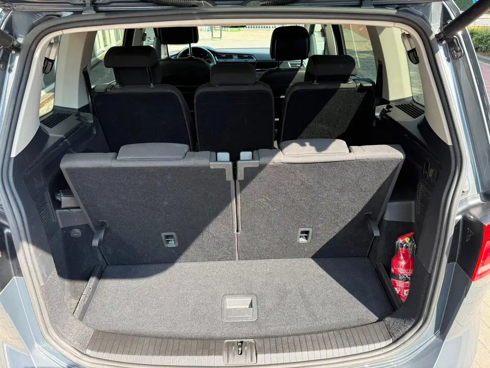 Volkswagen Touran 1.5 TSI DSG Highline uit 2021, foto 12