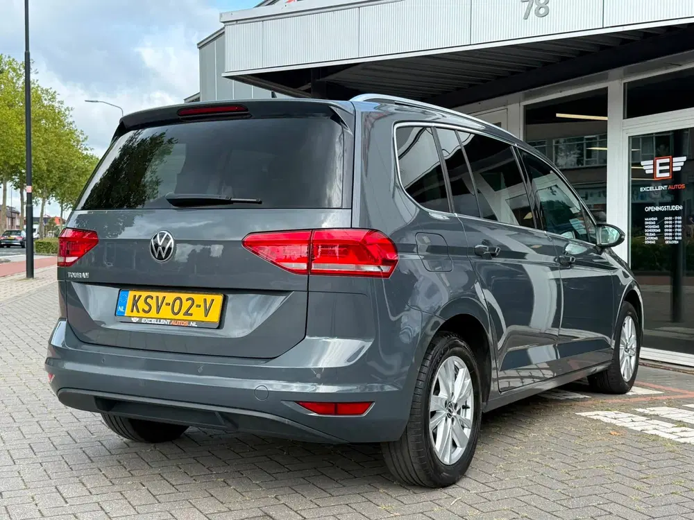 Volkswagen Touran 1.5 TSI DSG Highline uit 2021, foto 5