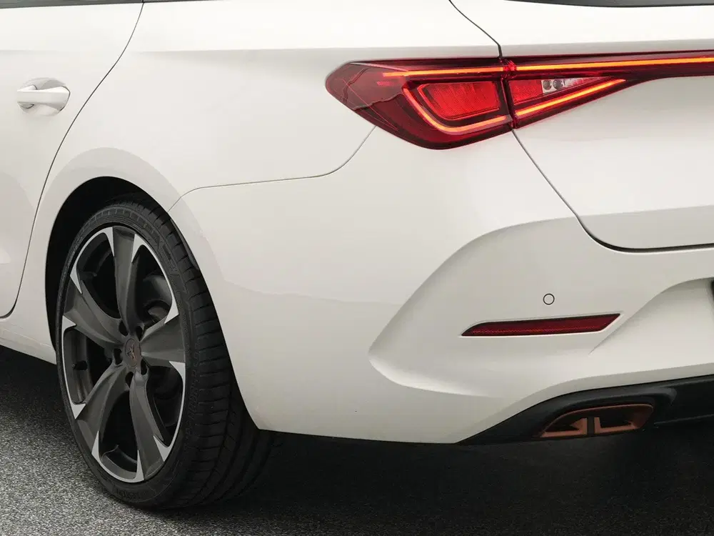 Cupra Leon 1.4 e-Hybrid 245pk VZ uit 2022, foto 15