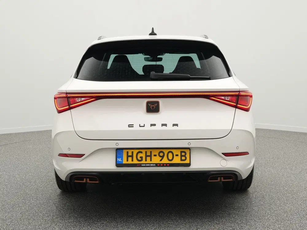 Cupra Leon 1.4 e-Hybrid 245pk VZ uit 2022, foto 5