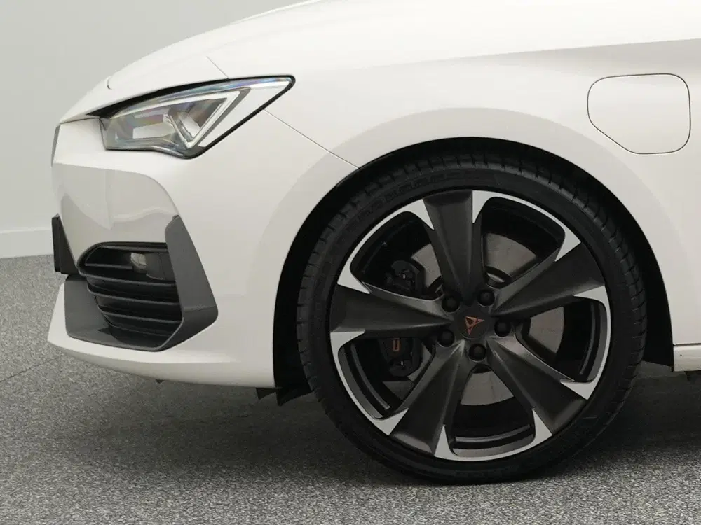Cupra Leon 1.4 e-Hybrid 245pk VZ uit 2022, foto 6